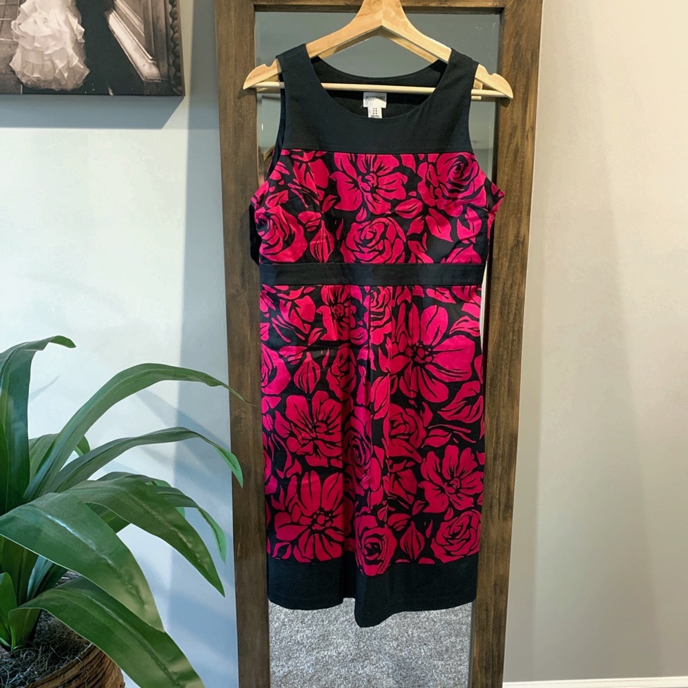Motherhood Maternity dress size M